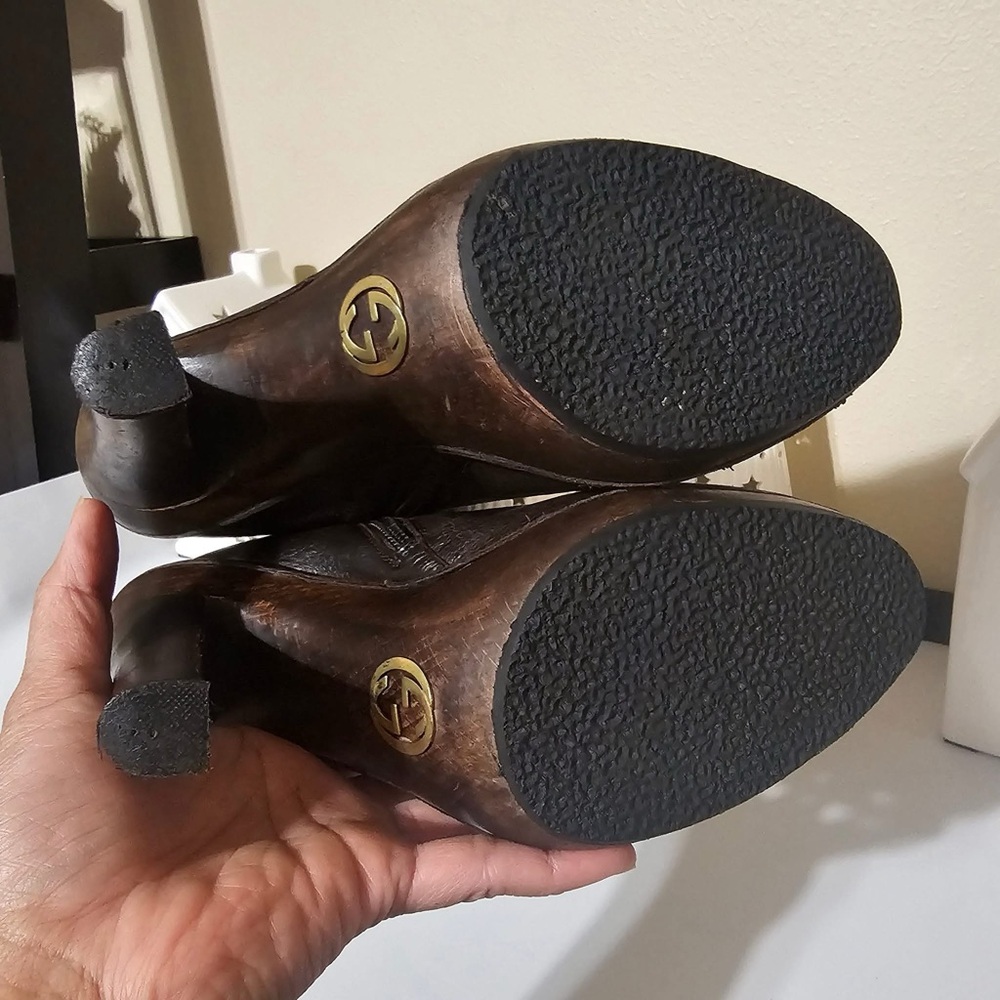 Beautiful chocolate Gucci boots